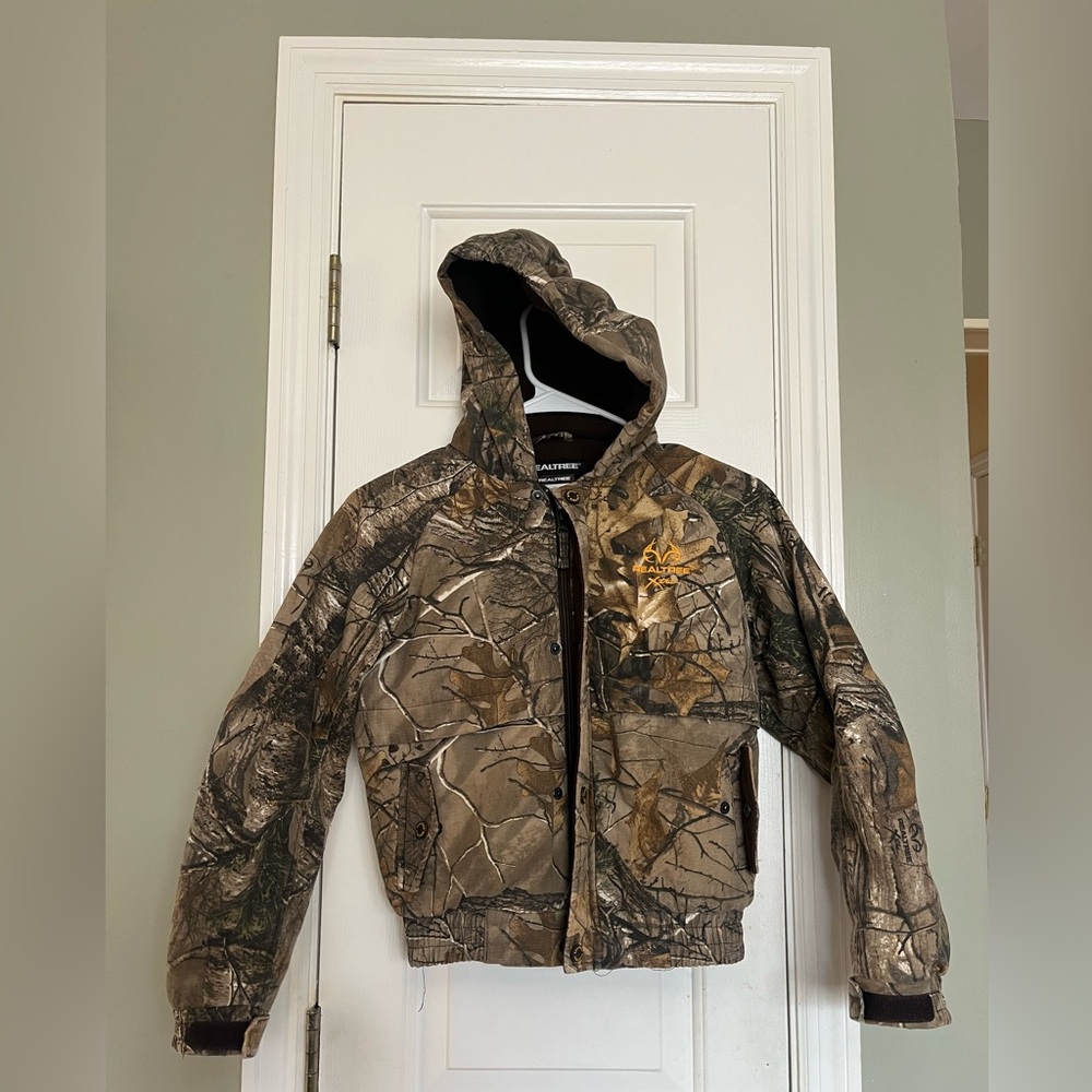 Realtree Xtra kids Camo Hooded Bomber Jacket Insulated Hunting Coat Size 6/7 b7